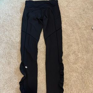 Lululemon Black leggings 25”